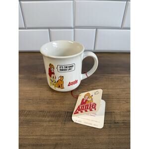 1981 Annie & Sandy Ceramic Mug / ANNIE SPECIAL Little Orphan VINTAGE COLLECTION